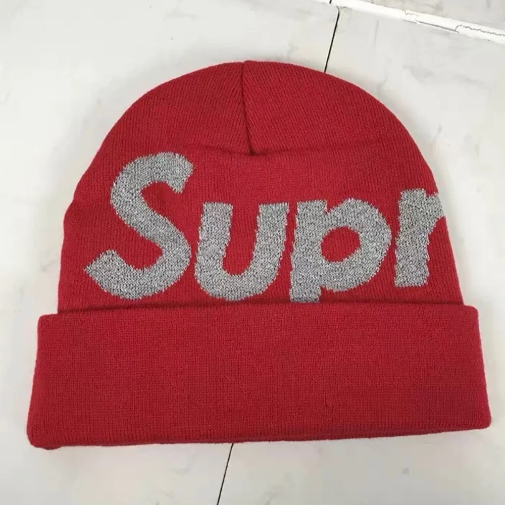 Supreme Red 3M Beanie